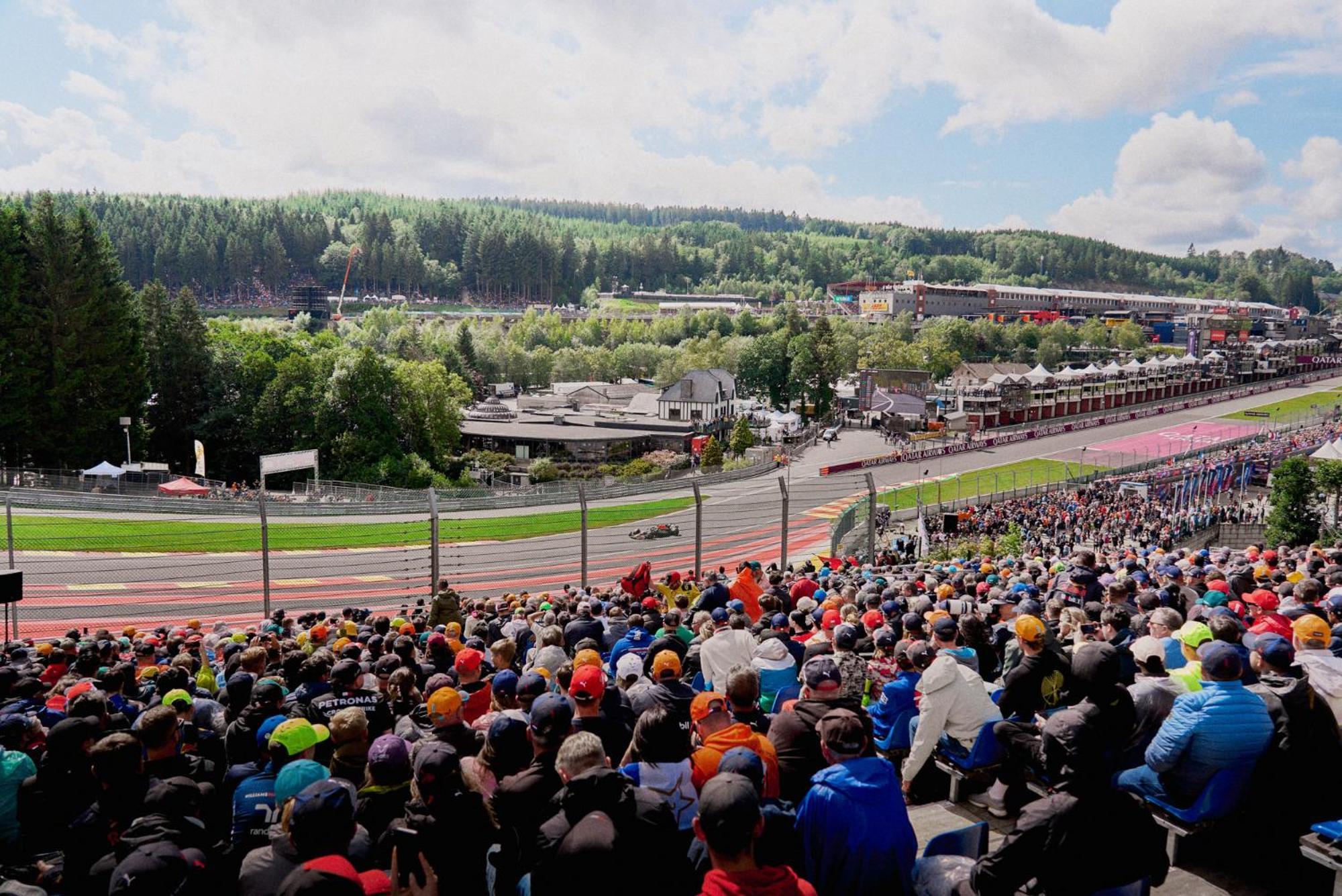 Grandprixcamp Closest To The Track Including Track View Stavelot Exterior photo